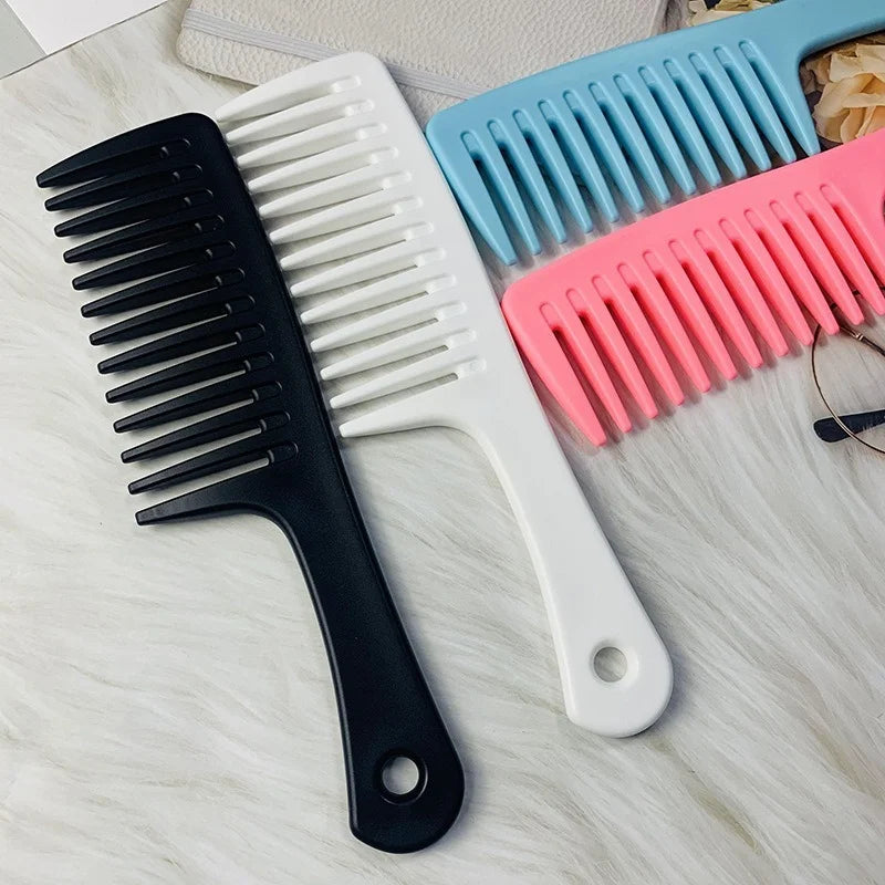 Heat-Resistant Wet & Curly Hair Comb - View 4